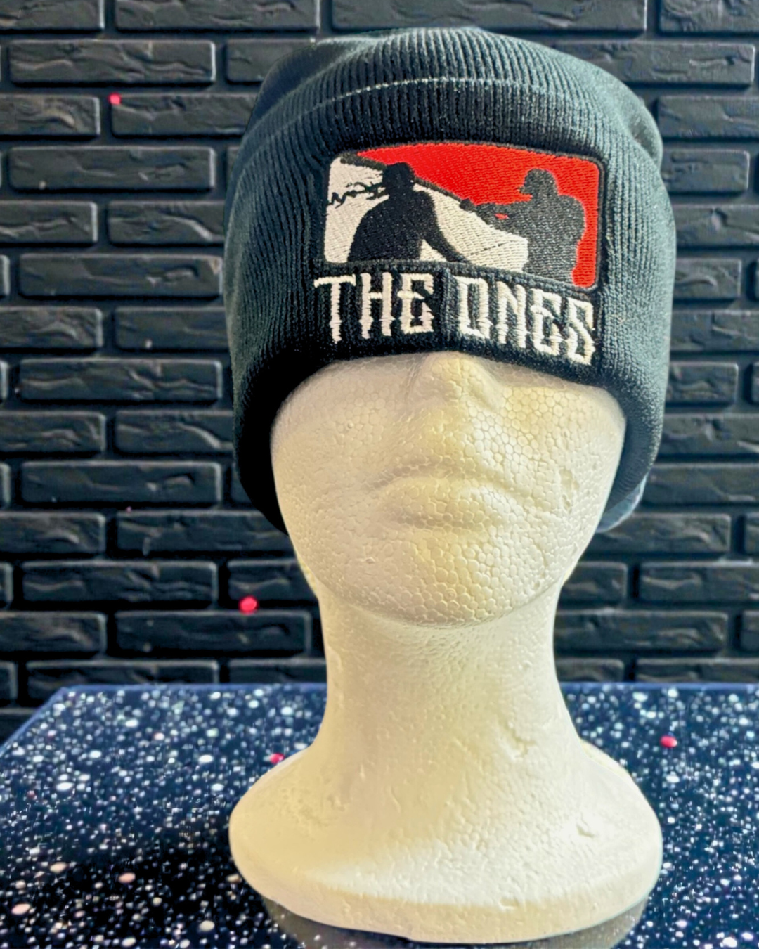 HG Toque | The Ones